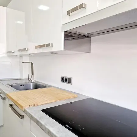 Sunrise On Spain Street Апартаменти Естепона