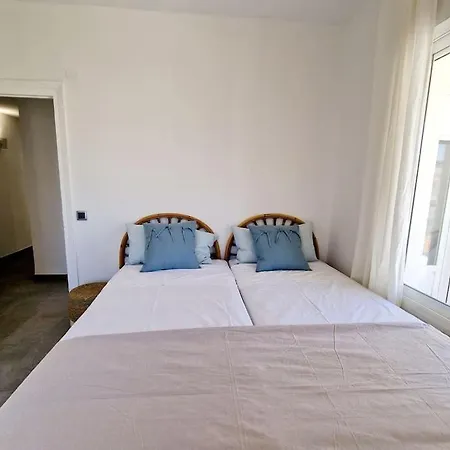 Sunrise On Spain Street Естепона