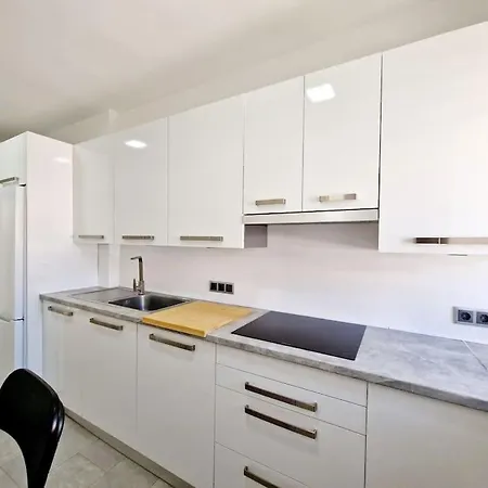 Sunrise On Spain Street Daire