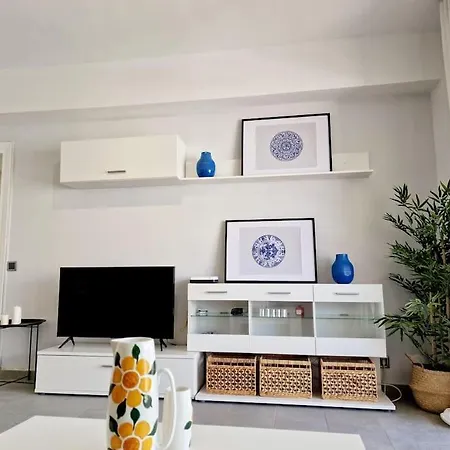 Sunrise On Spain Street Daire *