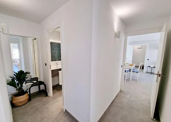 Sunrise On Spain Street * エステポナ