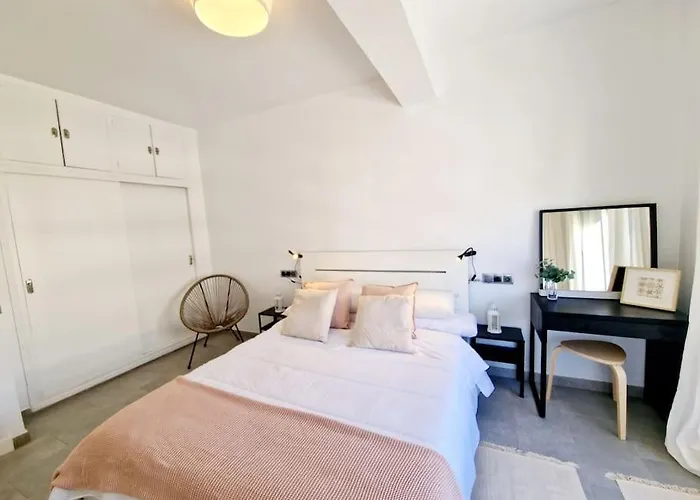 Sunrise On Spain Street *