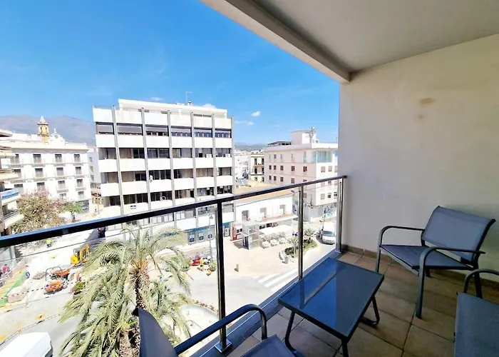 Sunrise On Spain Street エステポナ